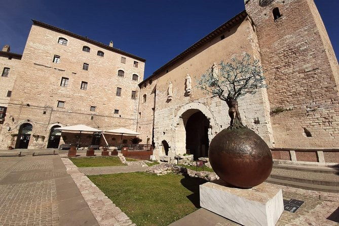 assisi-and-spello-full-day-private-walking-tour-2