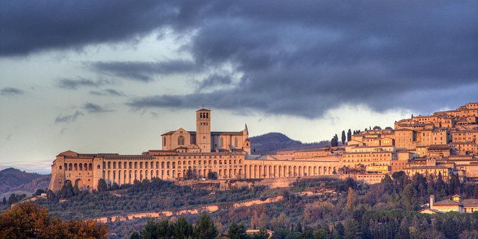 assisi-fullday-from-rome-with-papal-blessing-on-parchment-and-lunch-included