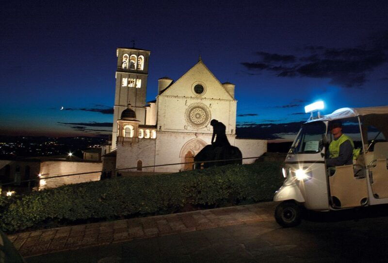 assisi-grand-tour-tuk-tuk-inglese-spagnolo