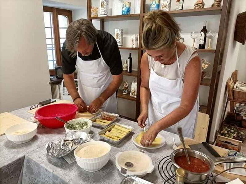 Assisi: Lasagna & Cannelloni Class in Cooking School - Location and Setting  