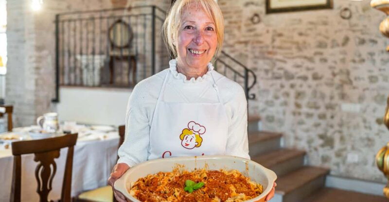 assisi-pasta-making-class-with-mamma