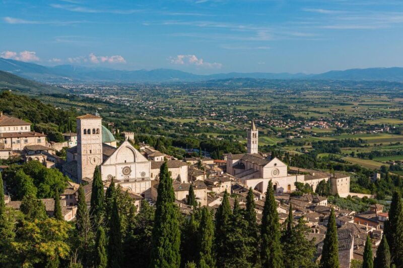 assisi-private-exploration-historic-basilicas-city-stroll