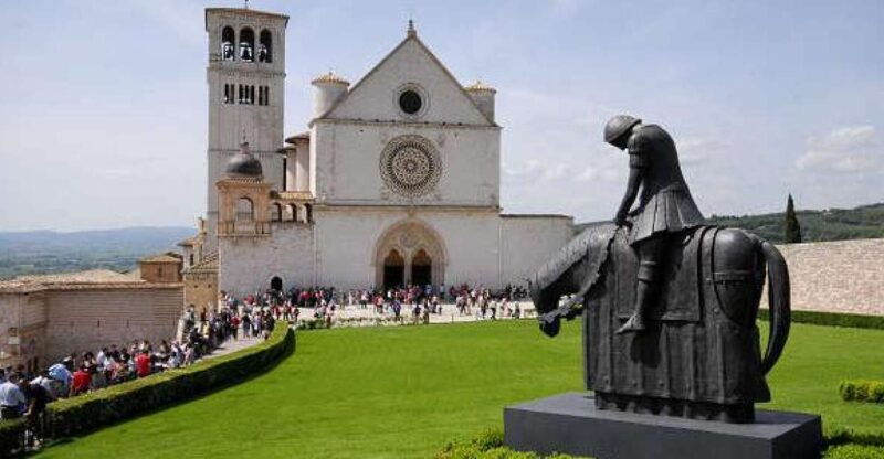 assisi-private-walking-tour-with-st-francis-basilica