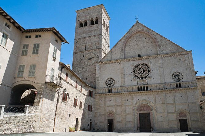 assisi-saint-francis-path-tour-from-rome