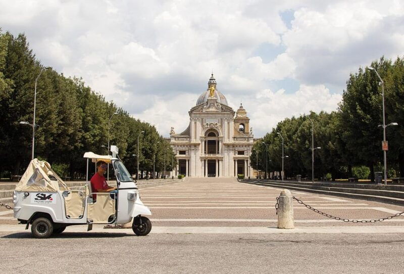 assisi-the-life-of-saint-francis-by-tuk-tuk-italian-driver