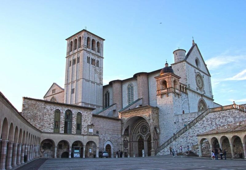 assisi-the-life-of-saint-francis-by-tuk-tuk-italian-driver