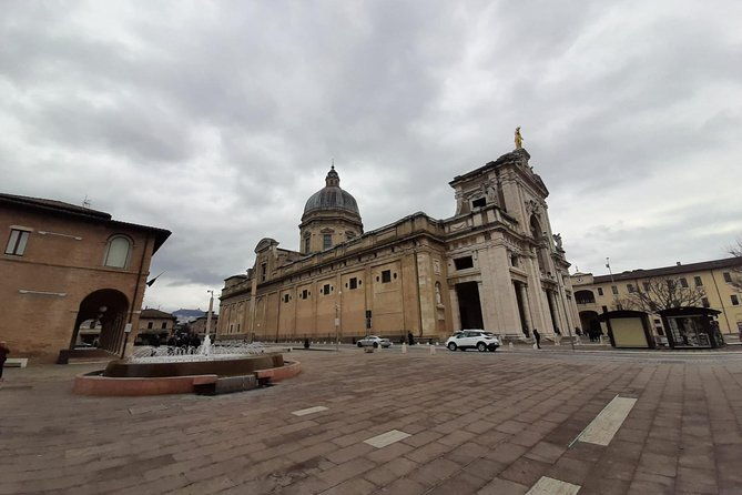 assisi-the-three-major-basilicas-st-francis-st-clare-and-porziuncola-chapel