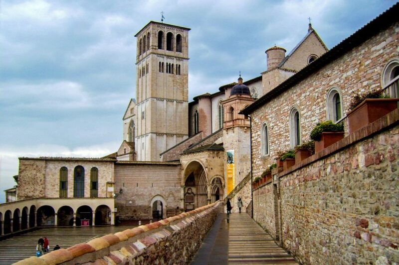 assisi-walking-tour-with-basilica-of-saint-francis-ticket