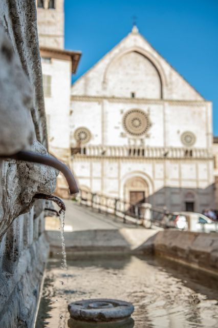 assisi-walking-tour-with-st-francis-basilica-visit