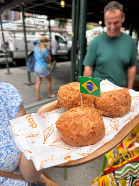 astoria-queens-small-group-walking-and-food-tasting-tour