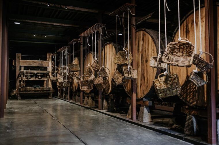 asturias-cider-local-lunch-villaviciosa-tazones-laboral