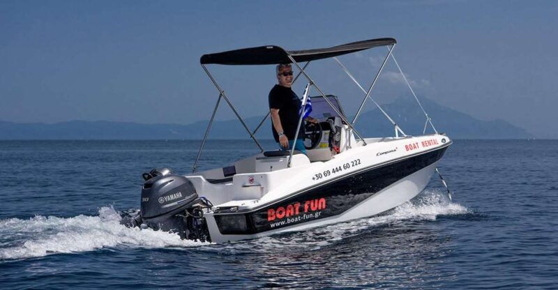 astypalaia-4-5-meter-boat-rental-without-license