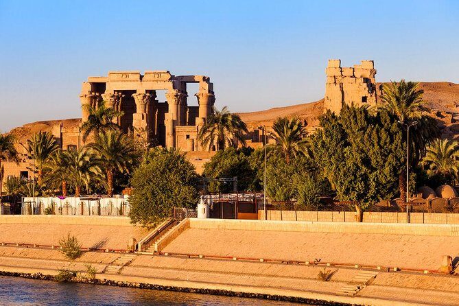 Aswan & Luxor : Full Day Private Guided Tour to Kom Ombo and Edfu temples - Who Should Consider This Tour?