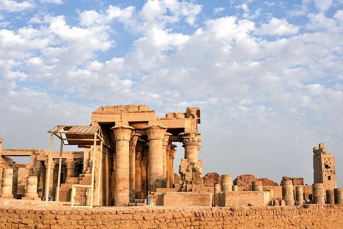 Aswan & Luxor : Full Day Private Guided Tour to Kom Ombo and Edfu temples - FAQ