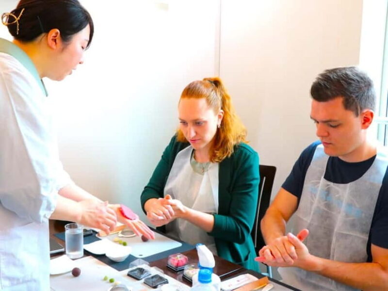 At an Antique Shop, Tea Ceremony and Japanese Sweets Forming - Key Points