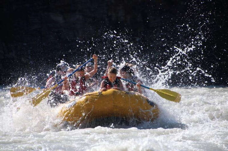 athabasca-falls-class-2-white-water-rafting-adventure