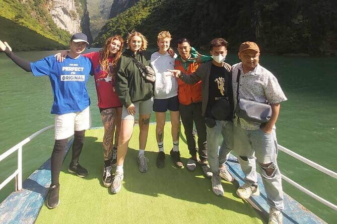 Athena Luxury Cruise in Halong Bay with Meals,Balcony Room & Cave - FAQ