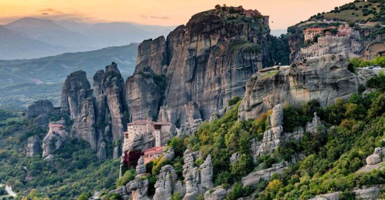 athens-2-day-trip-to-meteora-with-guided-tours-and-hotel-2
