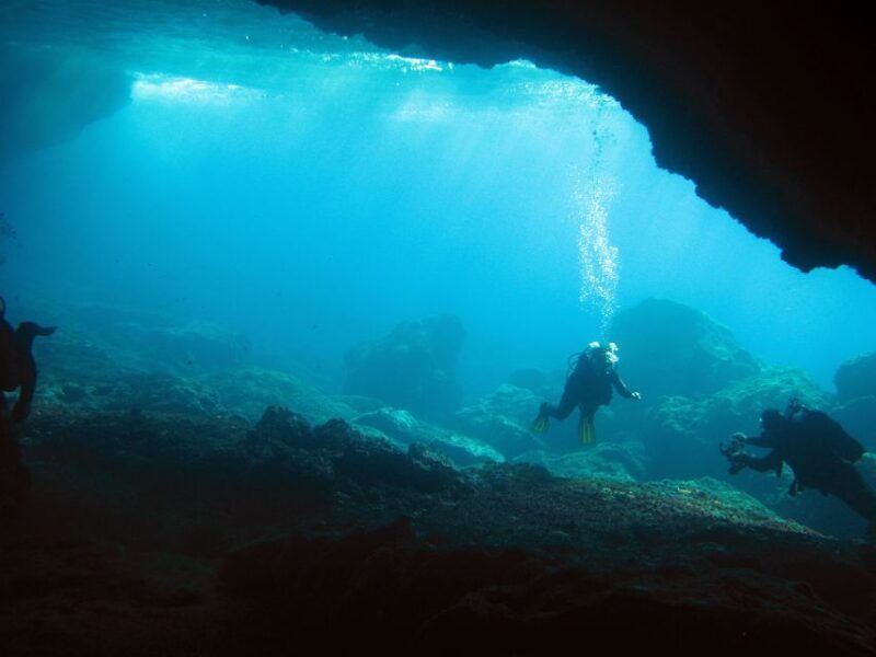 athens-adventure-dives-in-nea-makri-for-certified-divers