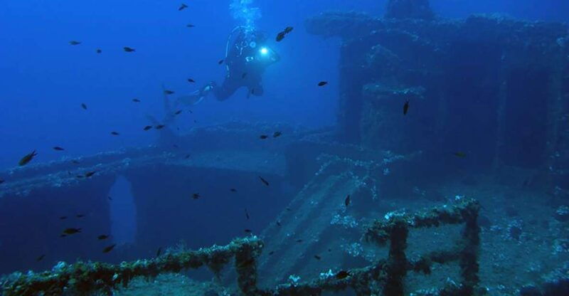 athens-adventure-dives-in-nea-makri-for-certified-divers