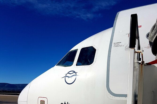 athens-airport-to-piraeus-cruise-terminal-transfer-by-mercedes-e-class-wagon-2