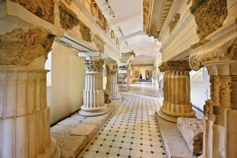 athens-ancient-corinth-nafplio-with-swim-honey-tasting-2