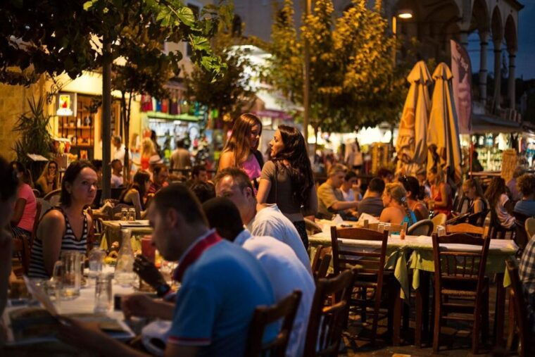 athens-at-twilight-night-tour-with-drinks-and-meze-dishes