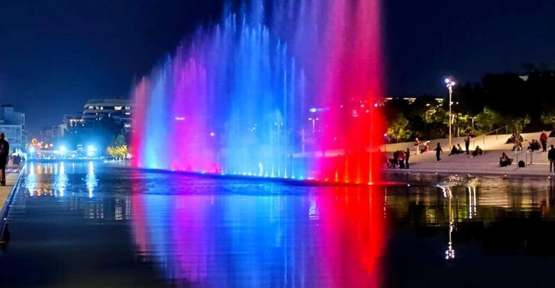 athens-authentic-neighborhoods-the-beach-bike-tour