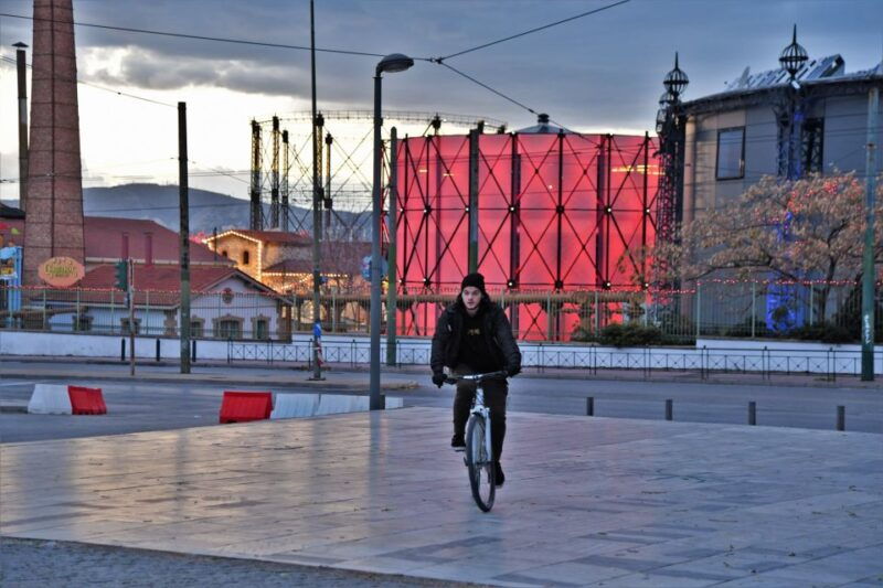 athens-authentic-neighborhoods-the-beach-bike-tour