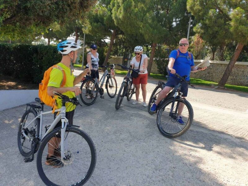 athens-authentic-neighborhoods-the-beach-bike-tour