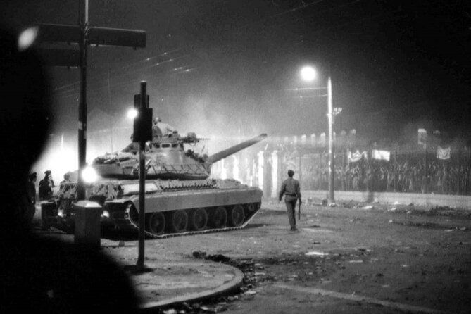 athens-city-of-rebellion-private-walking-tour