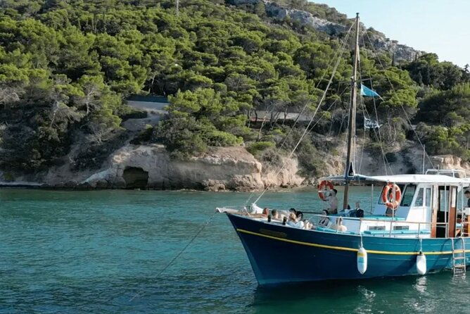 athens-cruise-tour-with-mediterranean-bbq-2