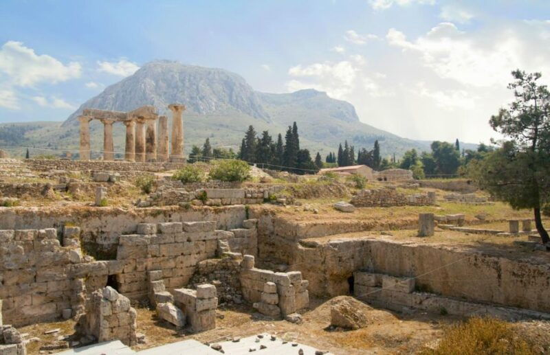 athens-day-trip-to-ancient-corinth-hera-temple-blue-lake