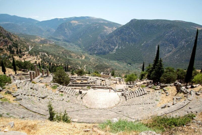 athens-delphi-arachova-day-trip-with-guide-entry-ticket