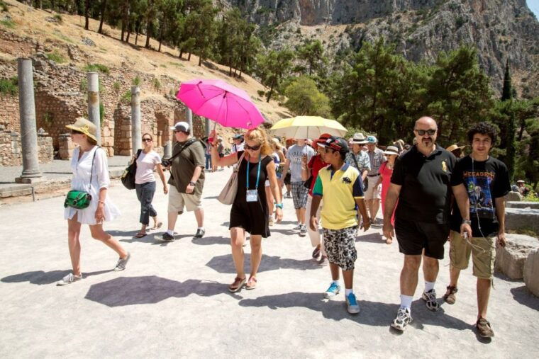 athens-delphi-arachova-day-trip-with-guide-entry-ticket