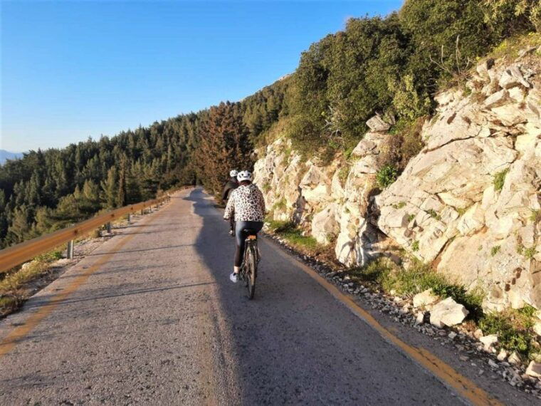 athens-electric-bicycle-tour-to-mount-hymettus