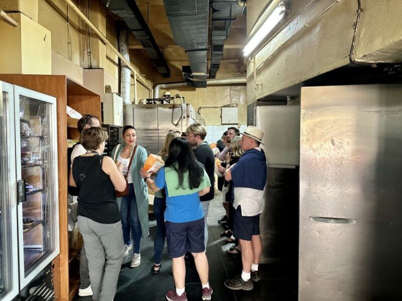 athens-greek-food-tasting-and-market-walking-tour