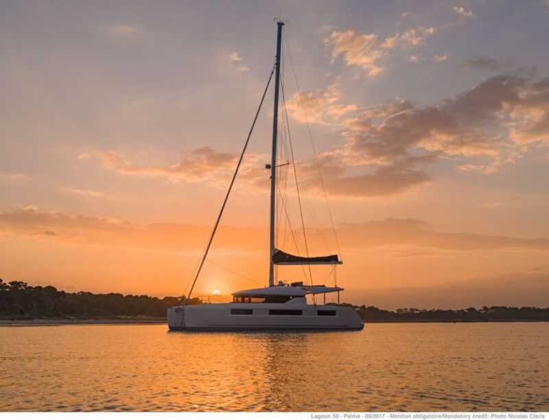 athens-half-day-sunset-catamaran-cruise