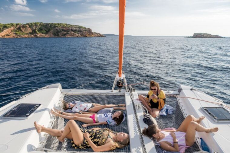 athens-half-day-sunset-catamaran-cruise