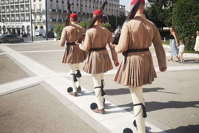 athens-highlights-walking-tour-beyond-acropolis