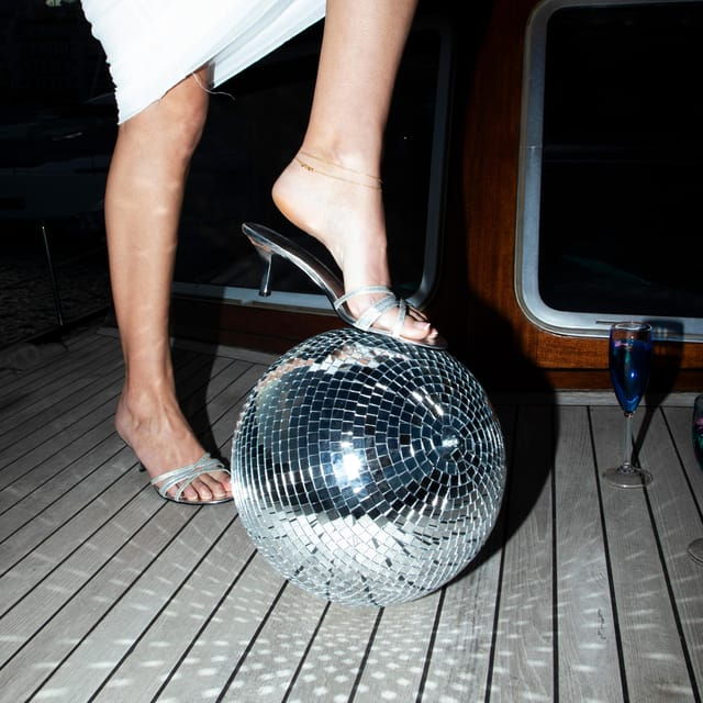 athens-mamma-mia-sunset-cruise-with-welcome-drink