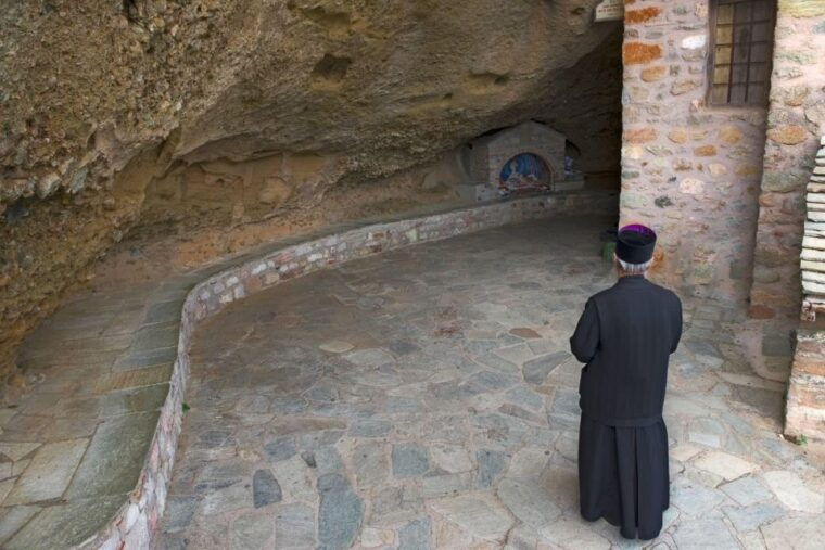 athens-meteora-2-day-small-group-tour-with-accommodation