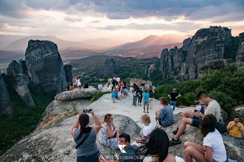 Athens: Meteora Monasteries Day Trip with Caves and Lunch - FAQ