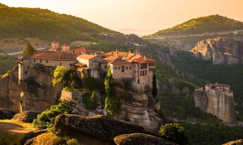 athens-meteora-tour-with-local-guide-and-greek-lunch-option