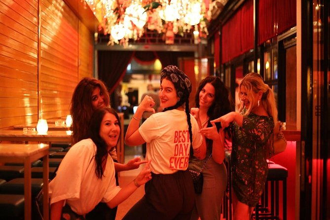 athens-moonlight-waling-tour-with-drinks-and-meze-dishes