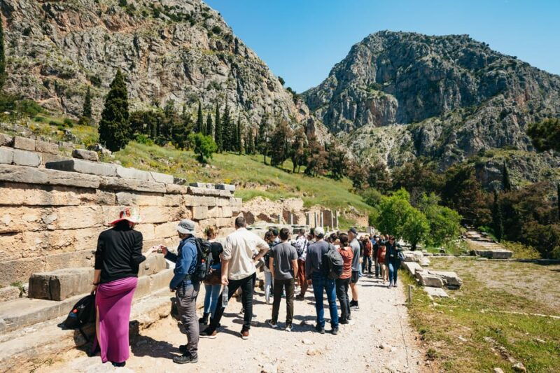 athens-mythology-of-delphi-and-museum-guided-day-tour