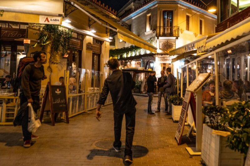 athens-never-sleeps-as-long-as-you-know-where-to-go