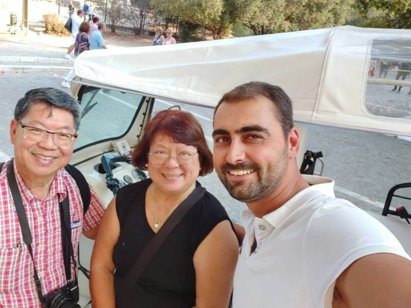athens-private-3-hour-city-tour-on-eco-friendly-tuk-tuk