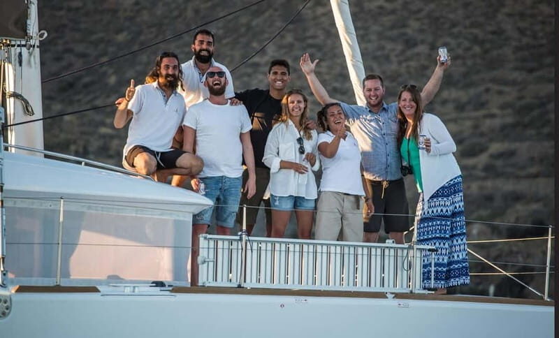 Athens: Private Catamaran Experience with Meal & Open Bar - The Meals and Drinks: More Than Just a Snack