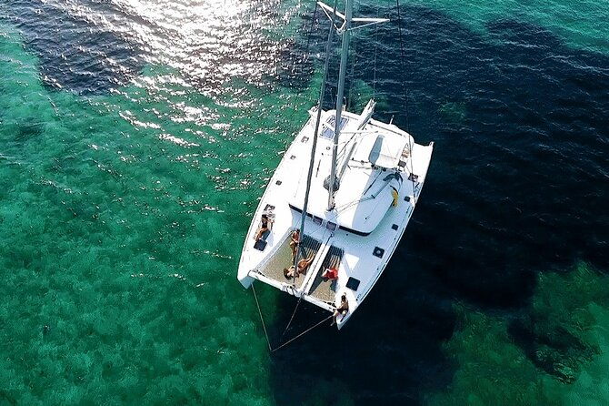 athens-private-luxury-catamaran-cruise-with-traditional-greek-meal-and-bbq